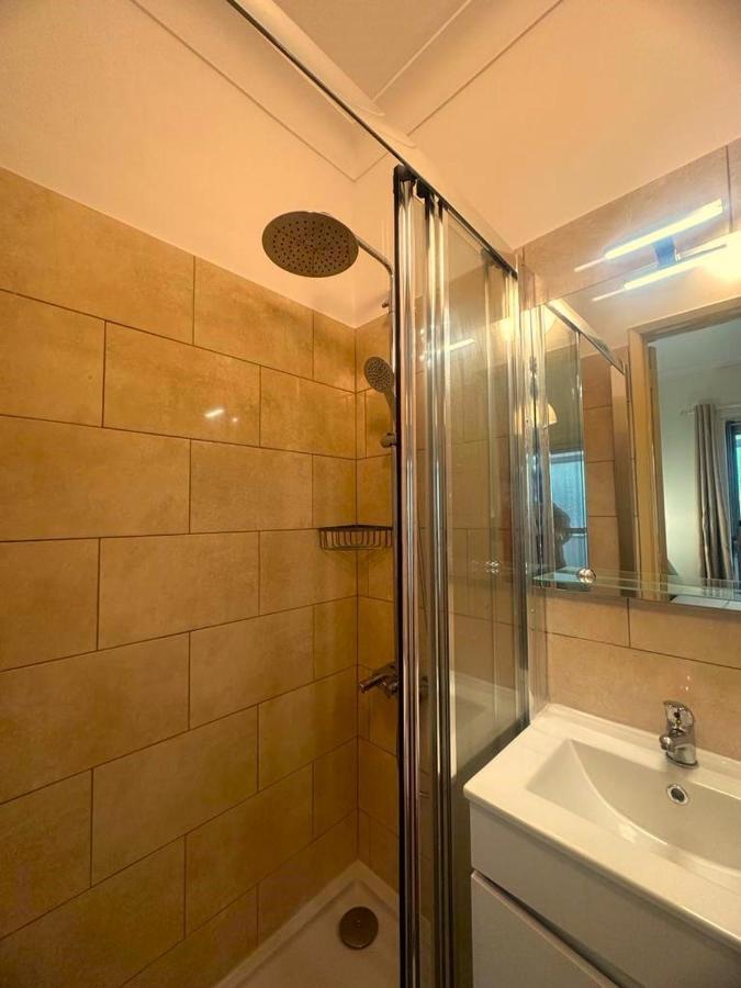Lisabonna Guest House Amadora Eksteriør billede