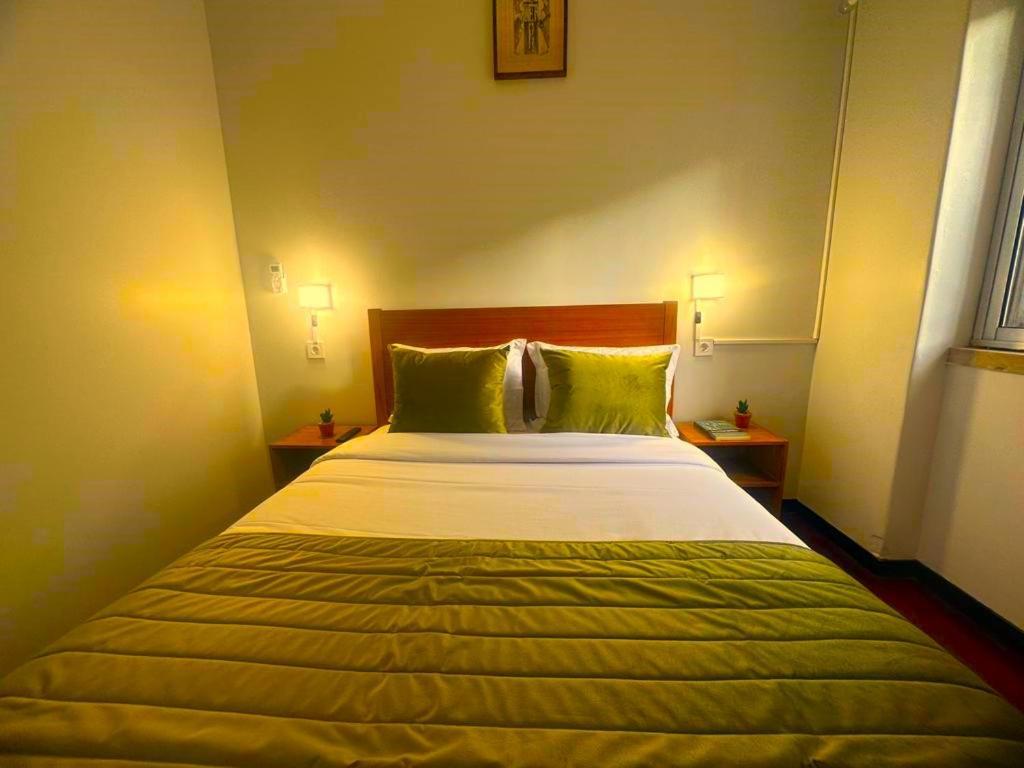 Lisabonna Guest House Amadora Eksteriør billede