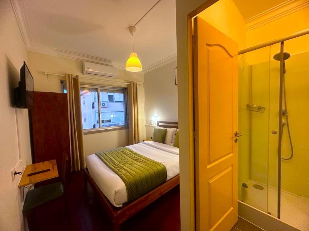 Lisabonna Guest House Amadora Eksteriør billede