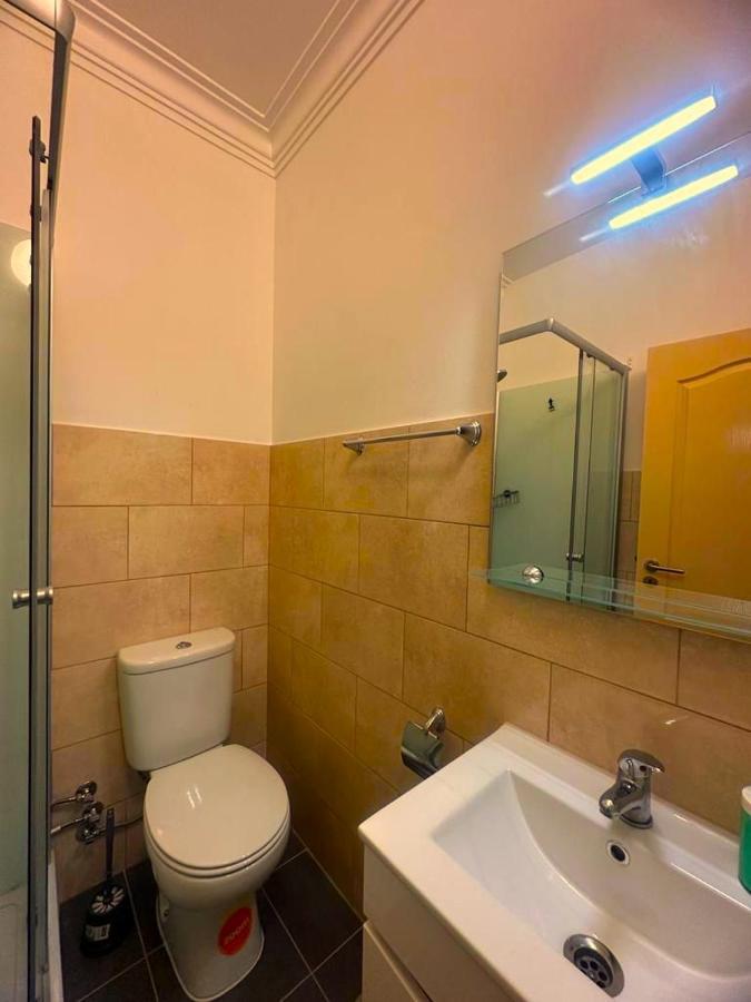 Lisabonna Guest House Amadora Eksteriør billede